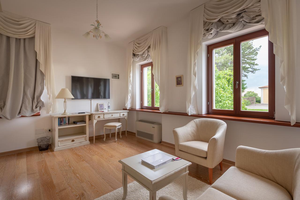 Palazzo Angelica B&B Adults Only Oprtalj Luaran gambar