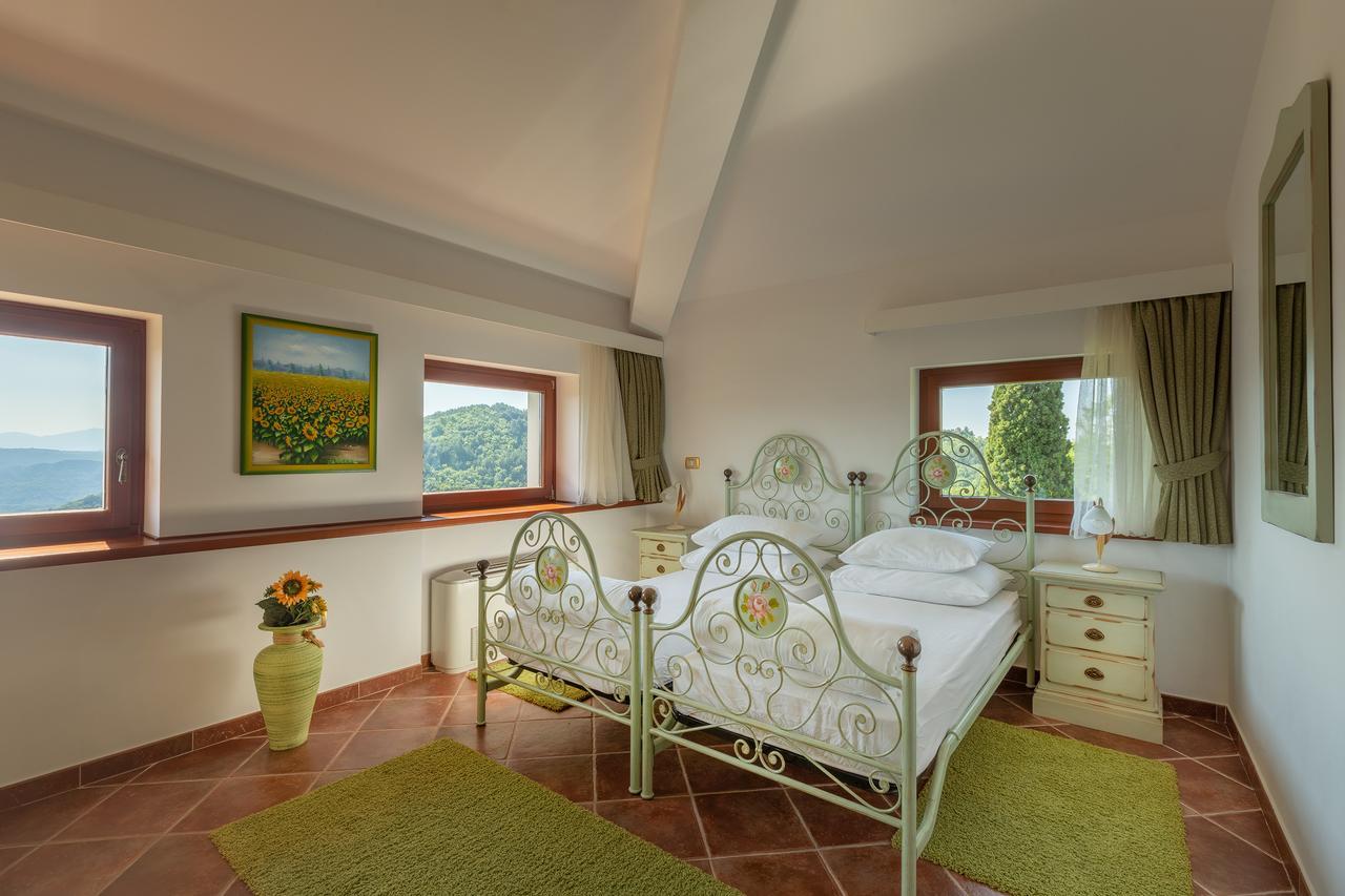 Palazzo Angelica B&B Adults Only Oprtalj Luaran gambar